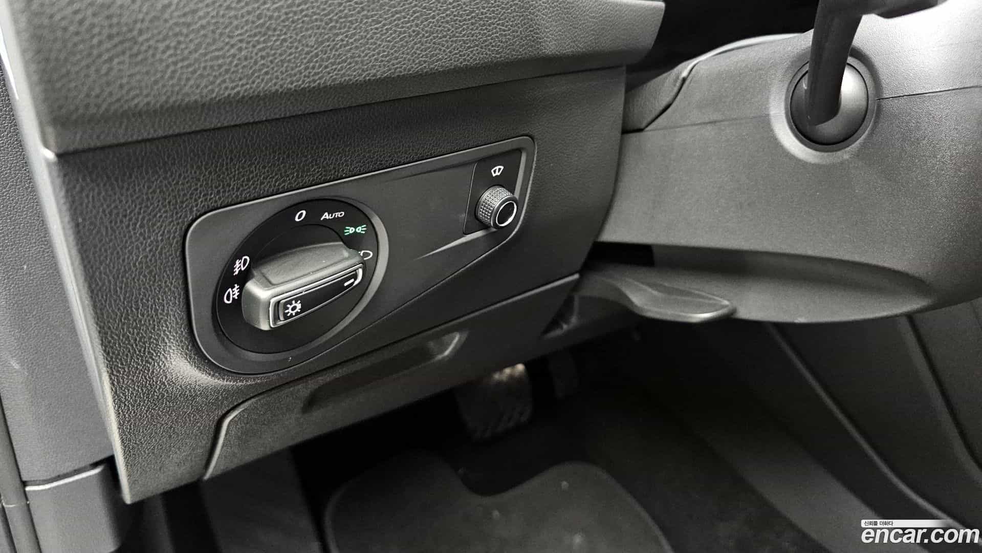 Tiguan Volkswagen 2020.11-OPTION-021