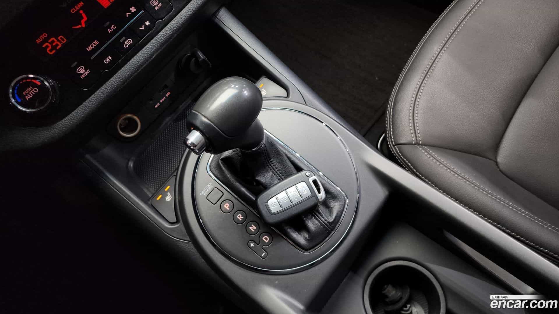 Sportage Kia 2012.1-INNER-009