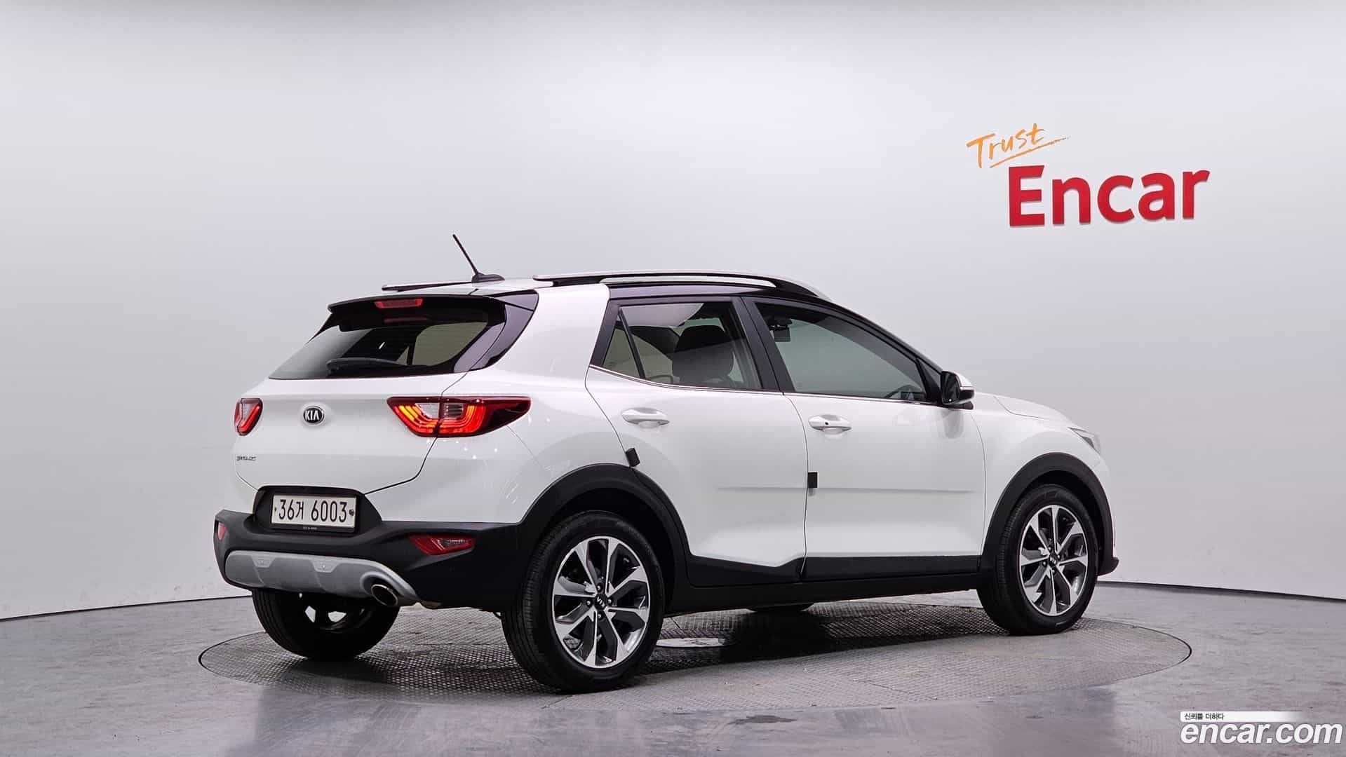 Stonic Kia 2018.1-OUTER-002