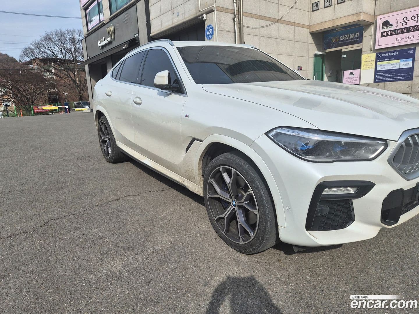 Main__Slider__Photo:X6 BMW 2021.2-3