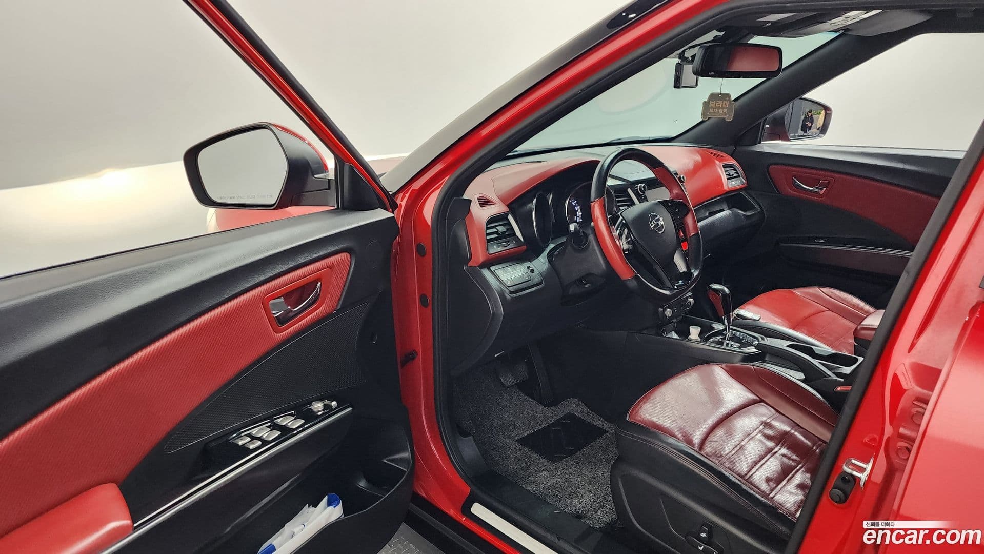 Main__Slider__Photo:TIBOLI KG_Mobility_Ssangyong 2016.10-9