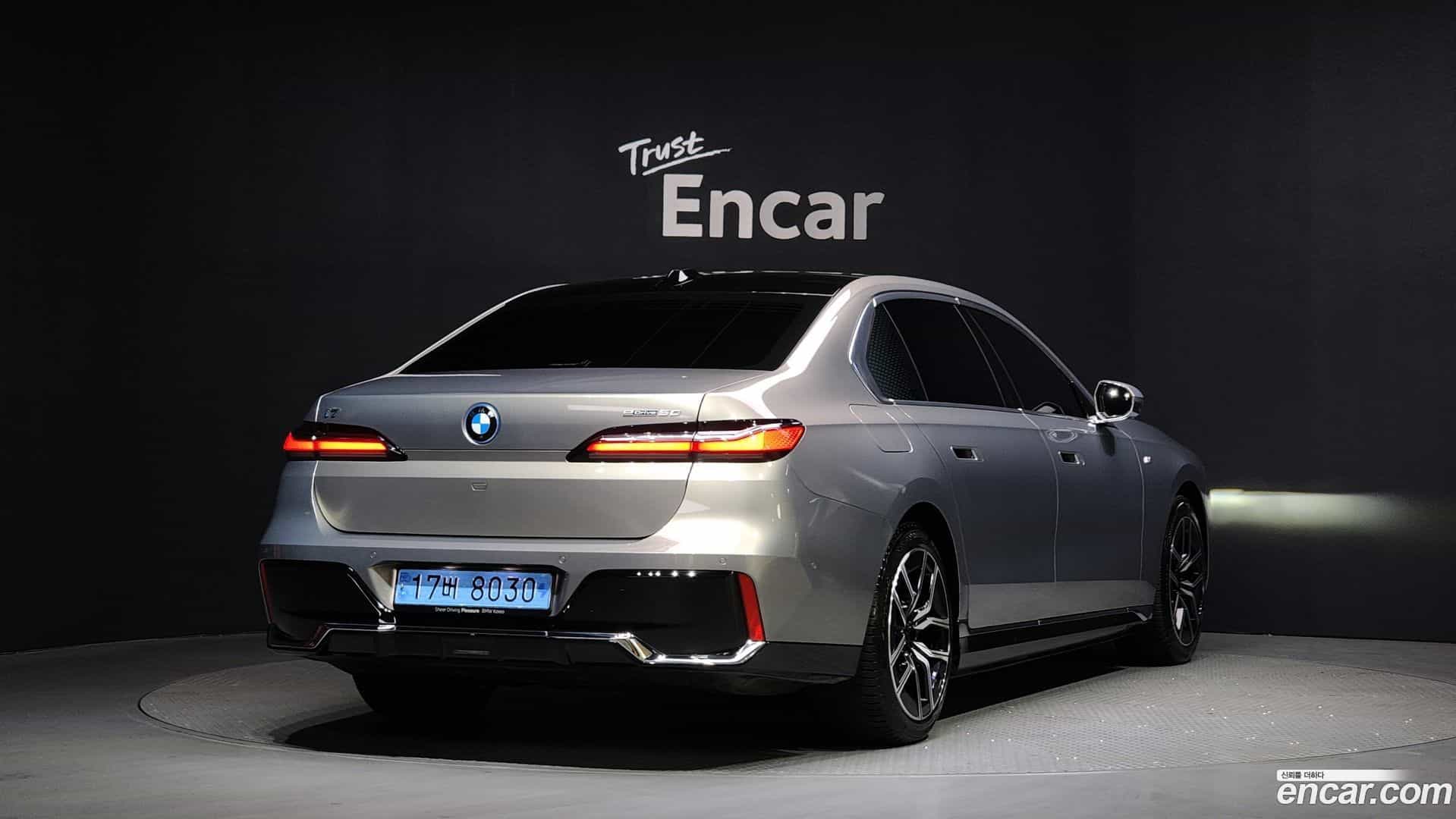 i7 BMW 2024.11-OUTER-002