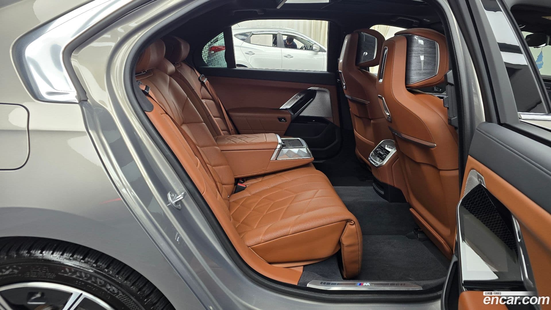 Main__Slider__Photo:i7 BMW 2024.11-11