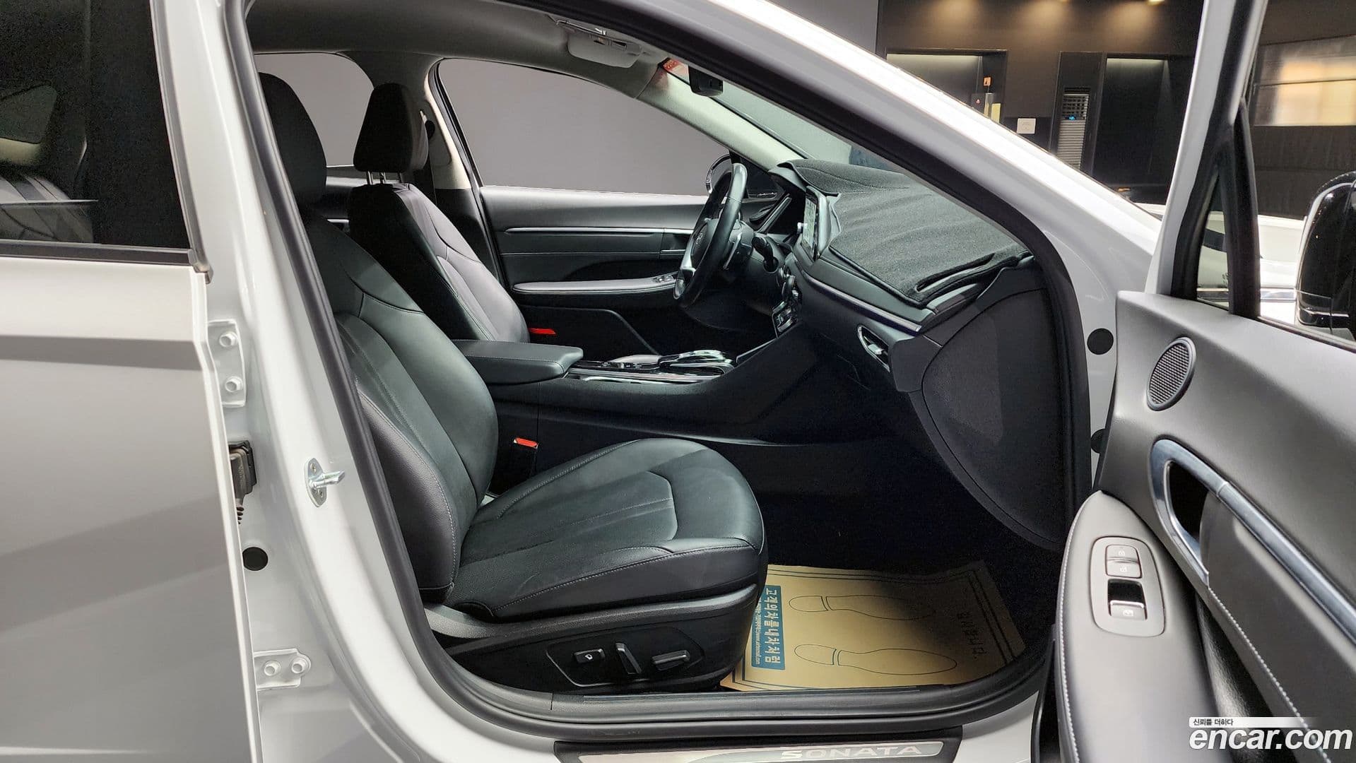 Main__Slider__Photo:Sonata Hyundai 2021.9-9