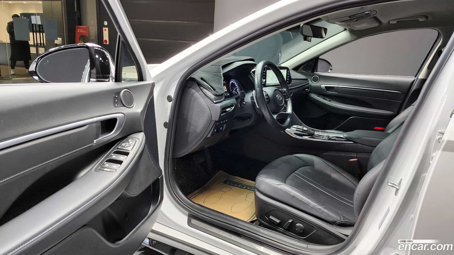 Sonata Hyundai 2021.9-OPTION-015