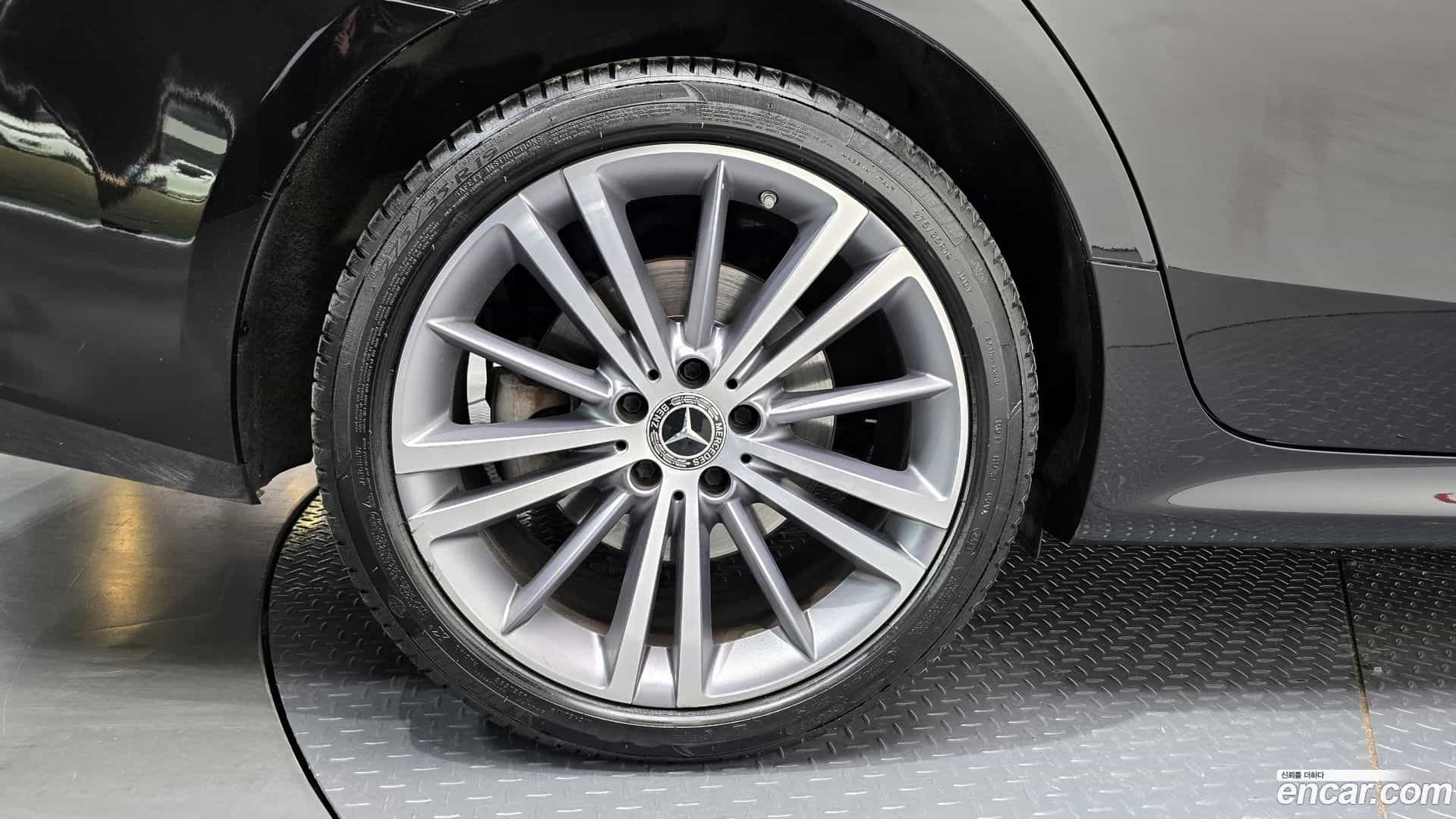 CLS-Class Mercedes-Benz 2018.10-OUTER-005