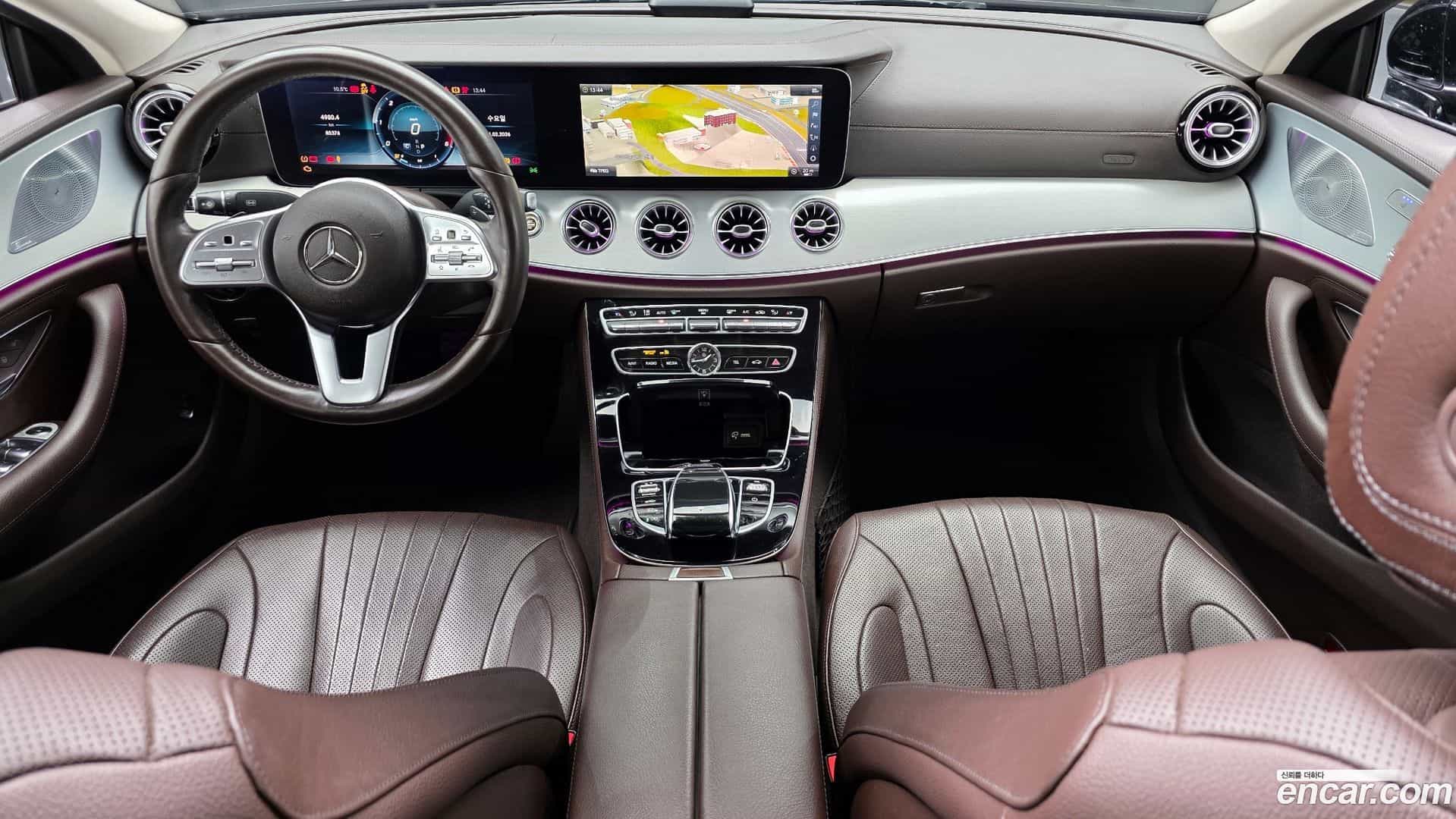 CLS-Class Mercedes-Benz 2018.10-INNER-007