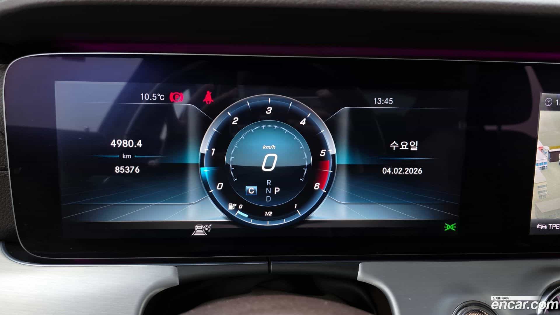 CLS-Class Mercedes-Benz 2018.10-INNER-008