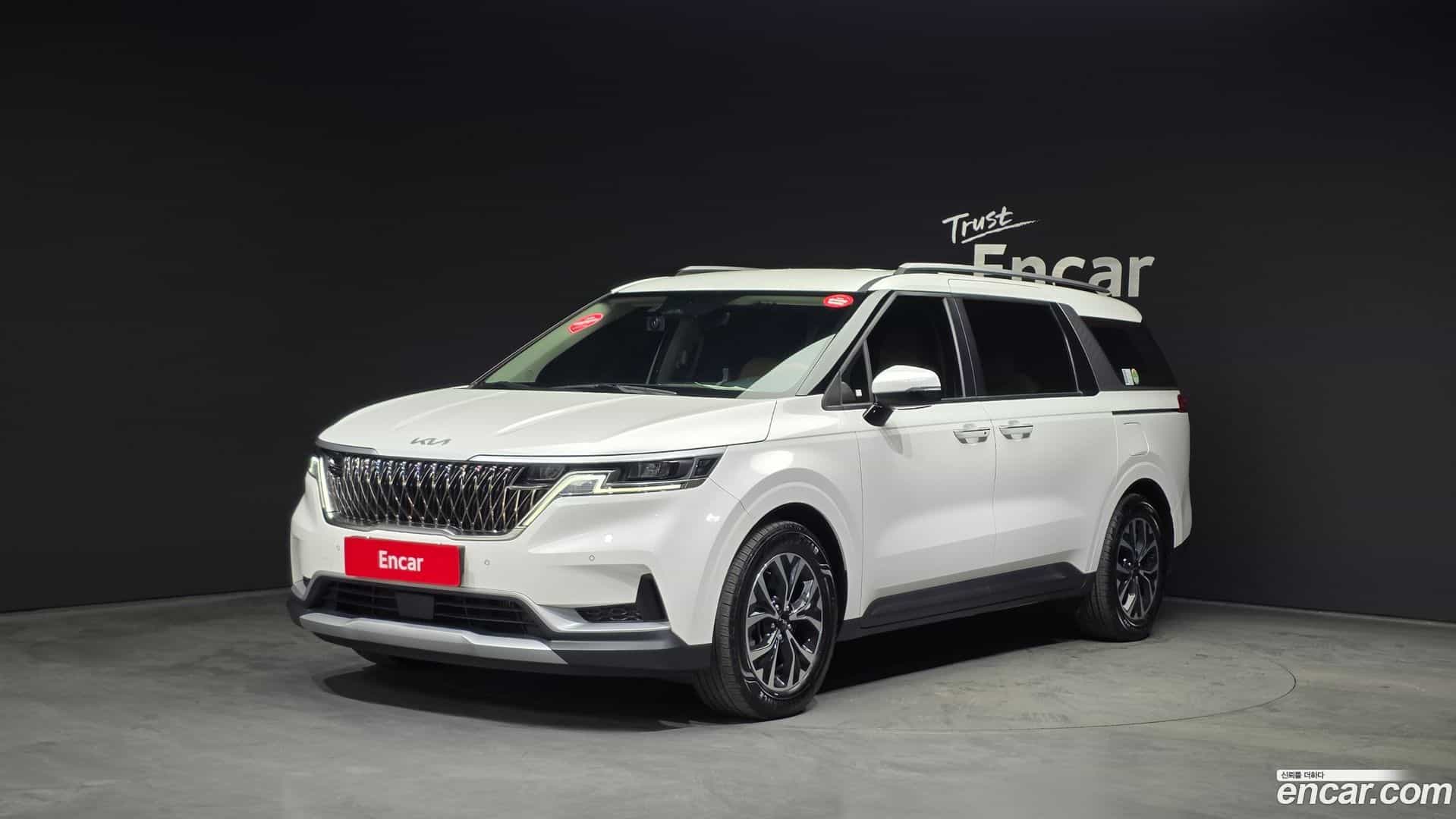 Canival Kia 2022.11-OUTER-001