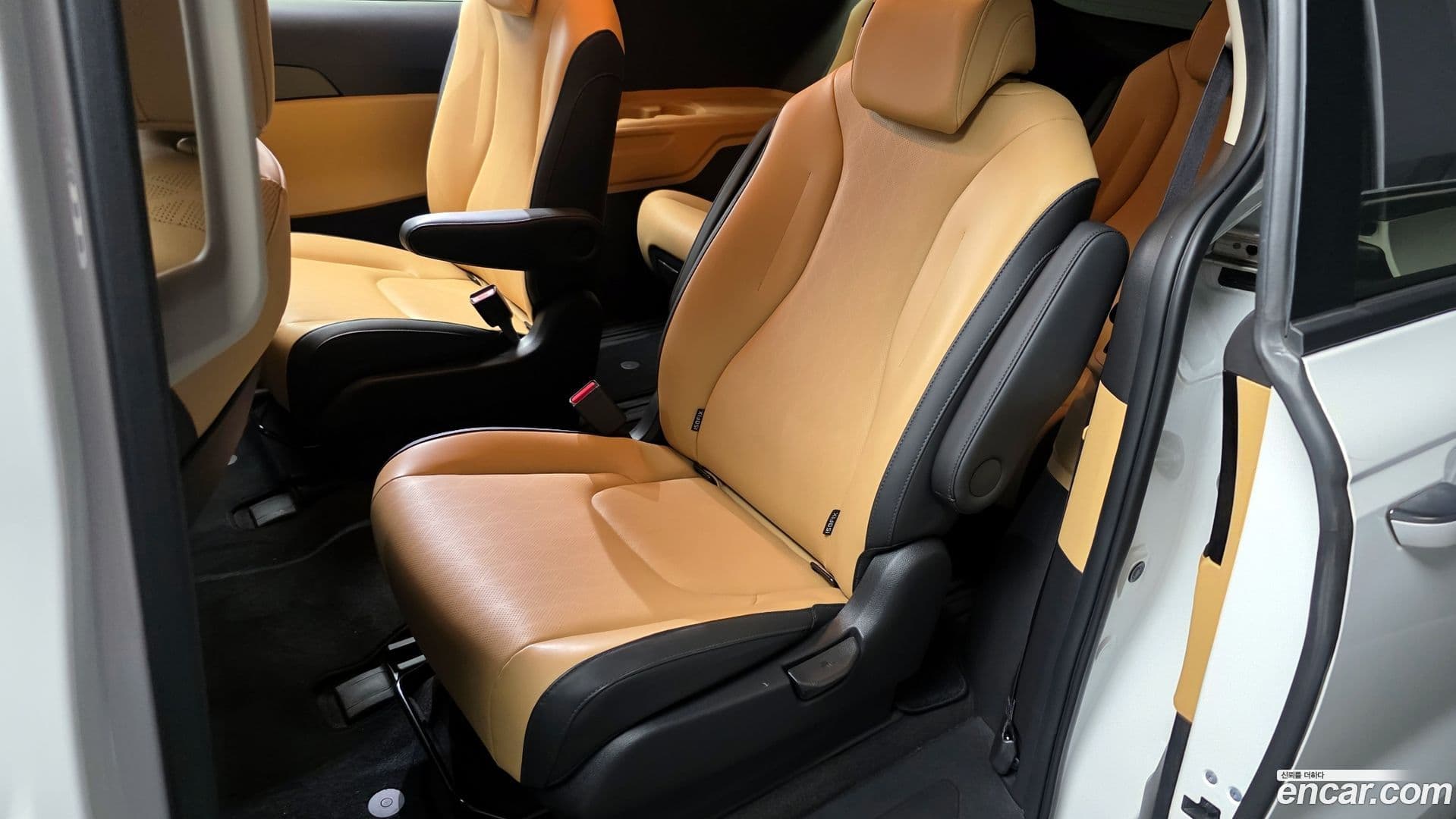 Main__Slider__Photo:Canival Kia 2022.11-10