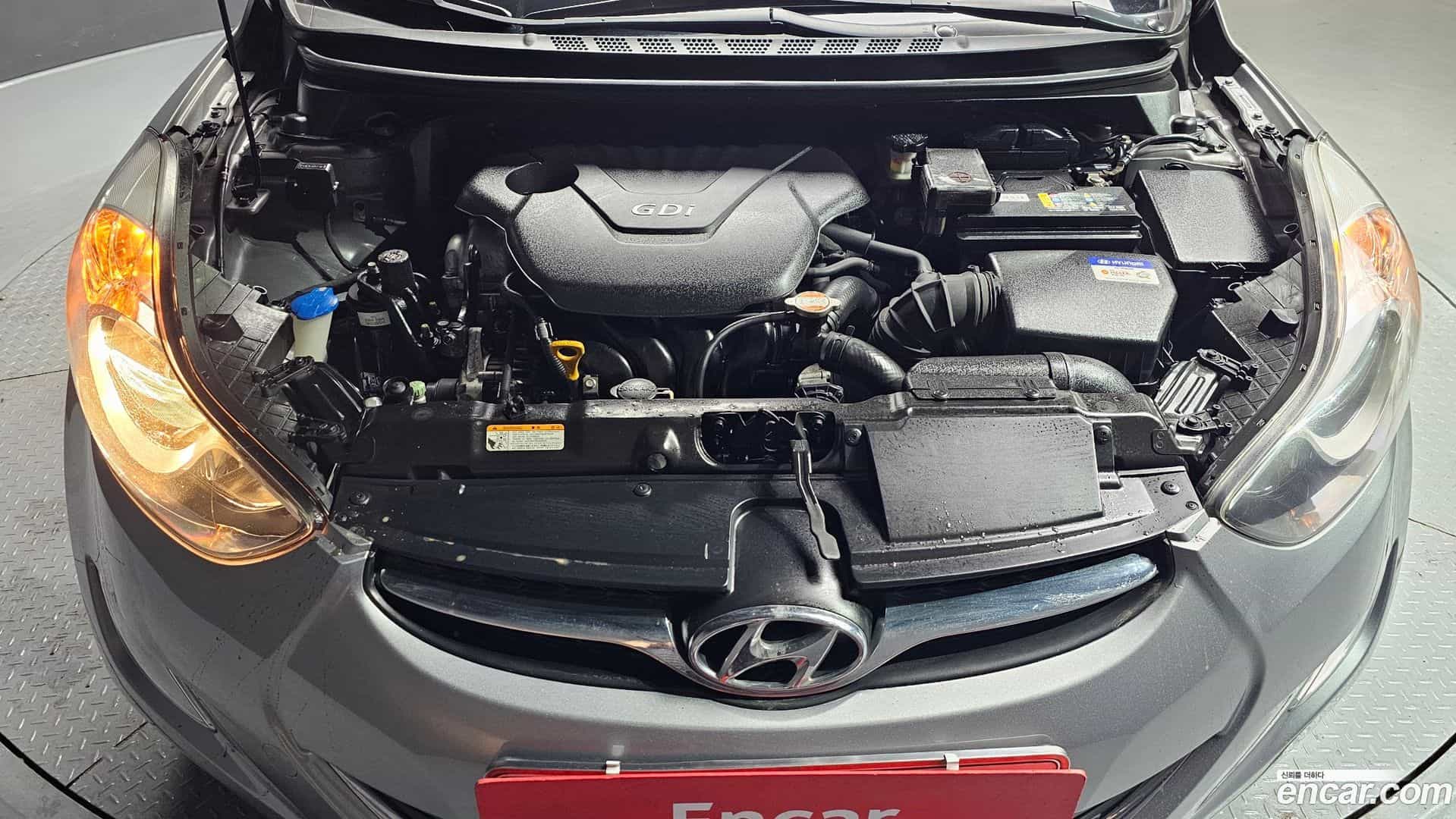 AVANTE Hyundai 2010.9-INNER-006