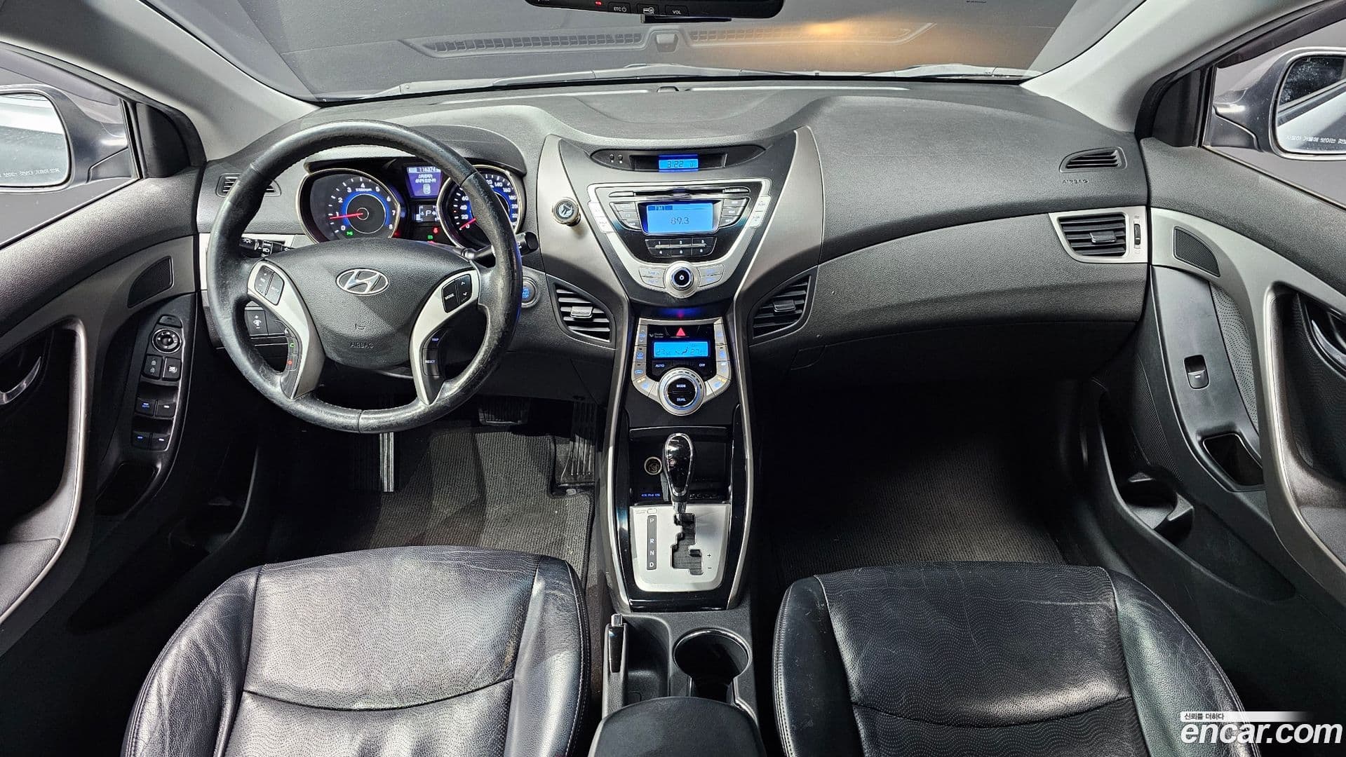 Main__Slider__Photo:AVANTE Hyundai 2010.9-6