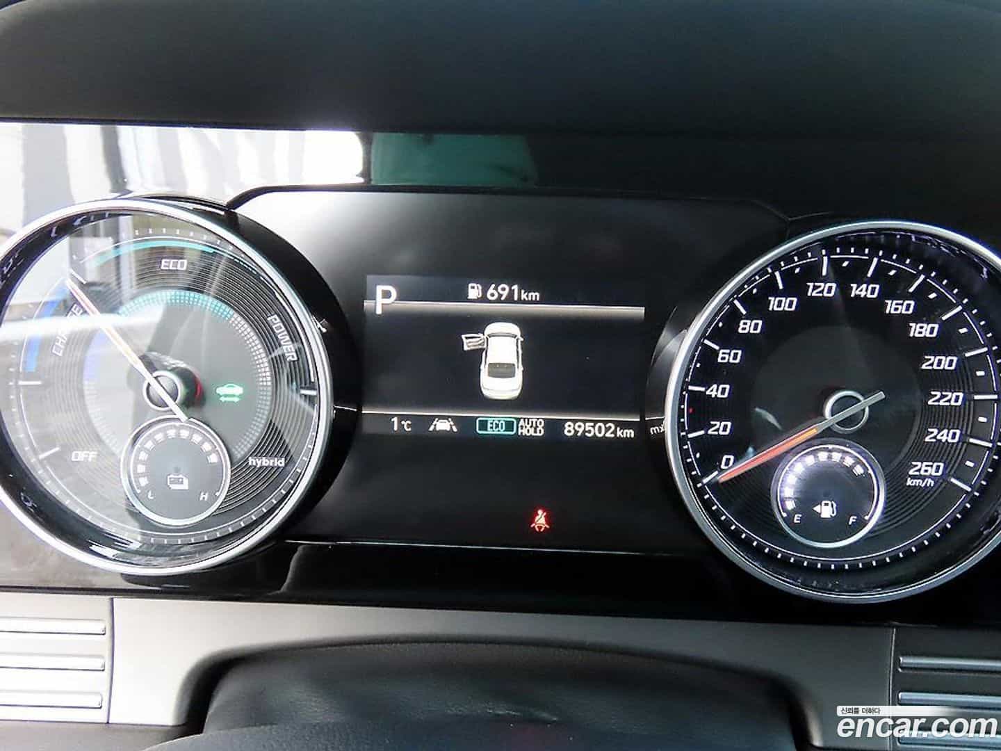 Grandeur Hyundai 2021.11-INNER-009