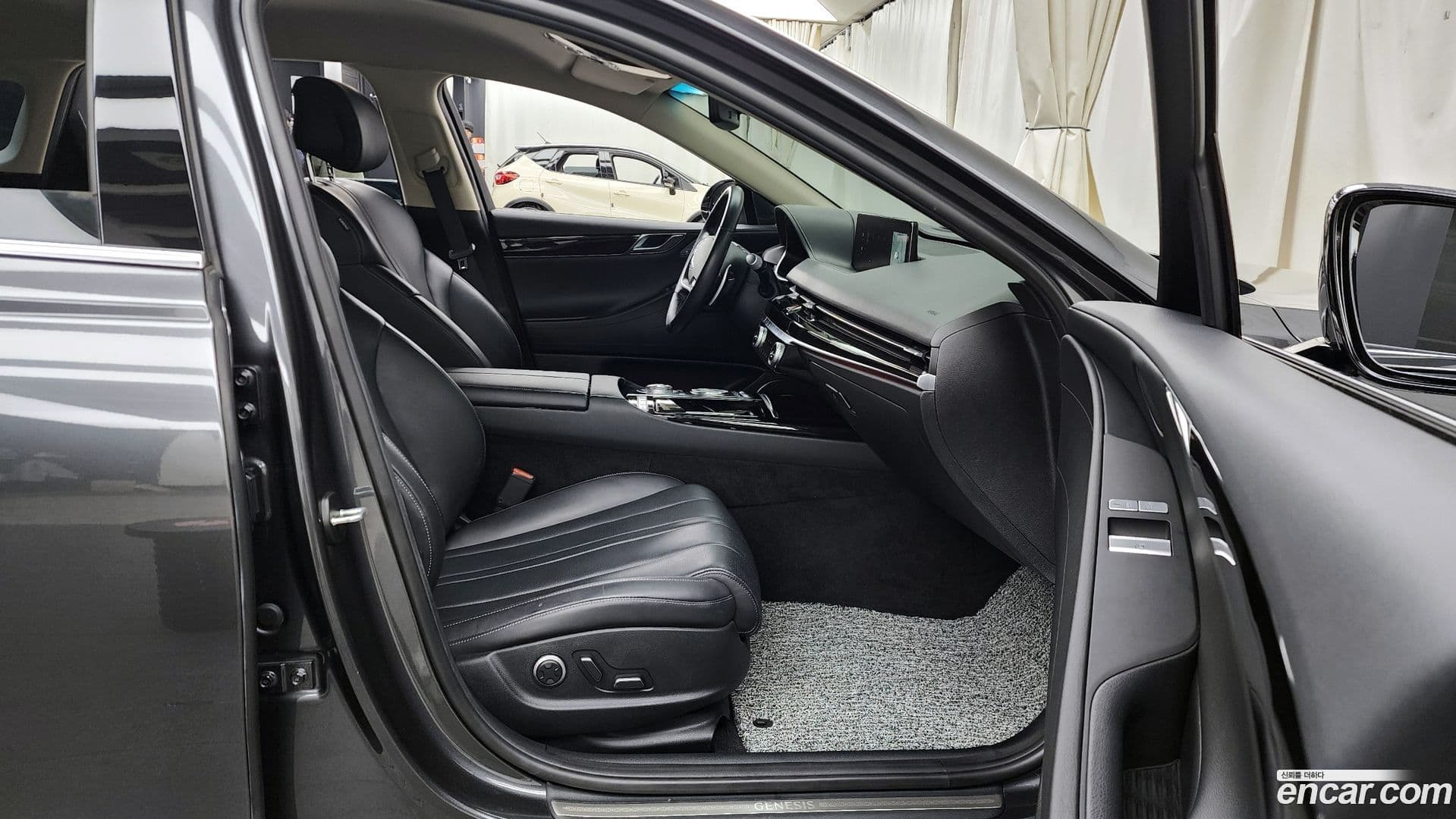 Main__Slider__Photo:G80 Genesis 2021.6-10