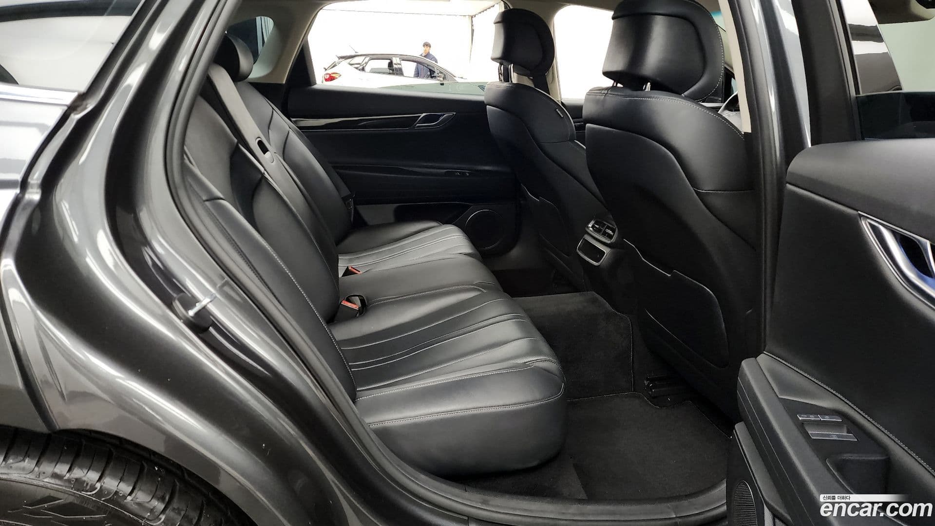 Main__Slider__Photo:G80 Genesis 2021.6-11