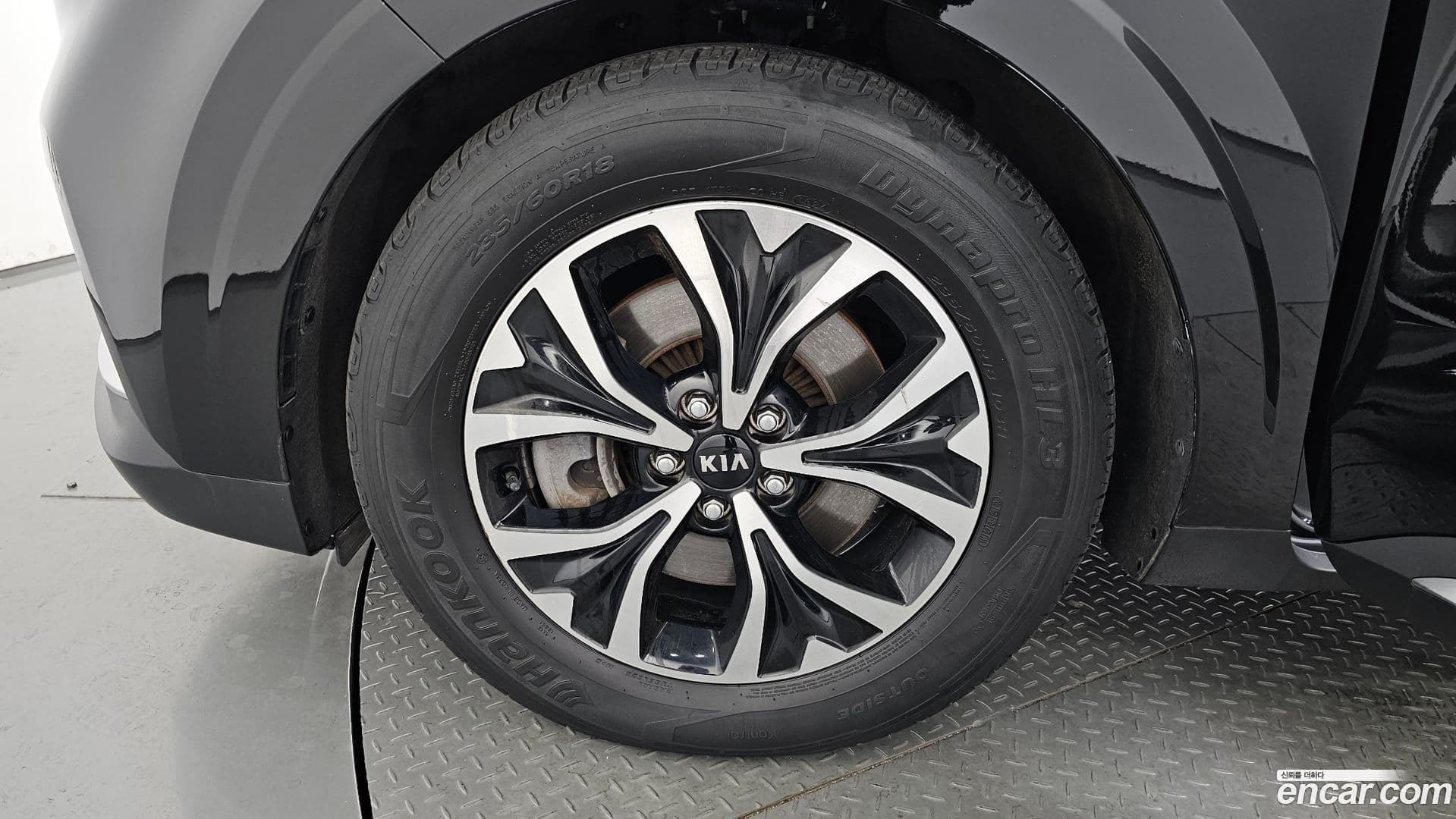 Main__Slider__Photo:Canival Kia 2021.0-4