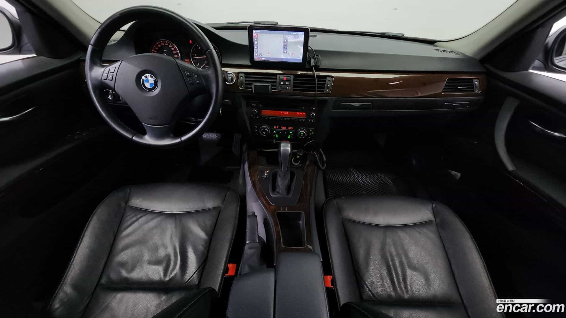 3-Series BMW 2011.8-INNER-007