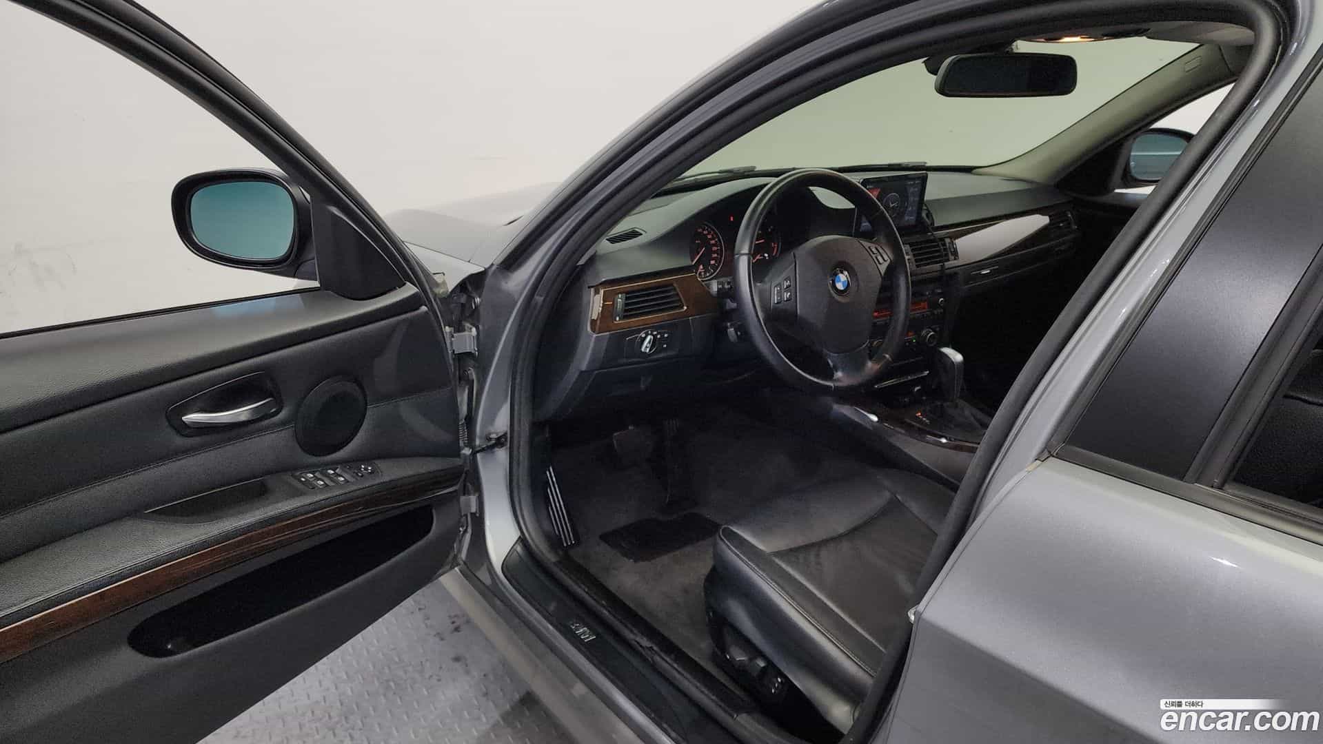 3-Series BMW 2011.8-INNER-010