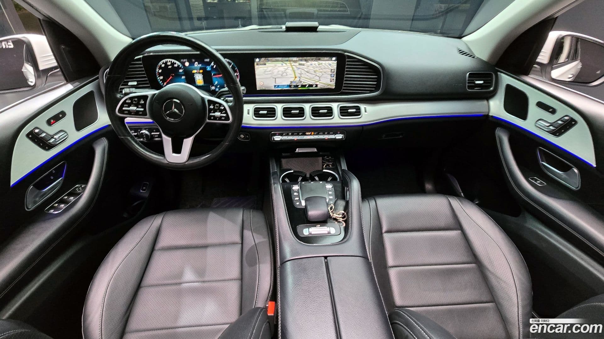 Main__Slider__Photo:GLE-Class Mercedes-Benz 2020.7-6