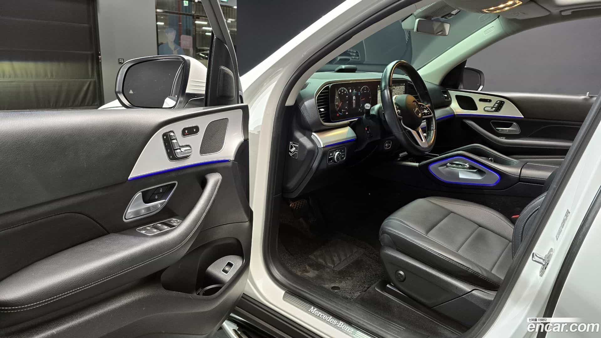 GLE-Class Mercedes-Benz 2020.7-OPTION-015