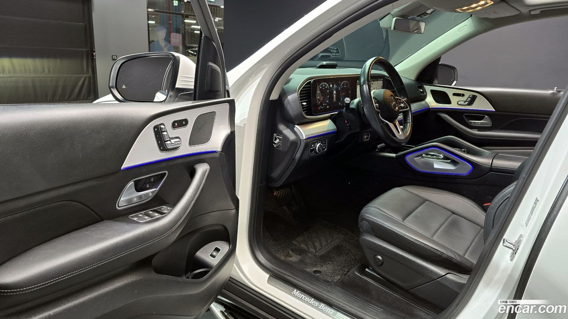 Main__Slider__Photo:GLE-Class Mercedes-Benz 2020.7-10