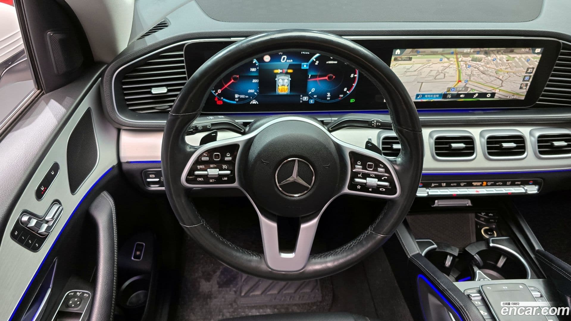 Main__Slider__Photo:GLE-Class Mercedes-Benz 2020.7-13