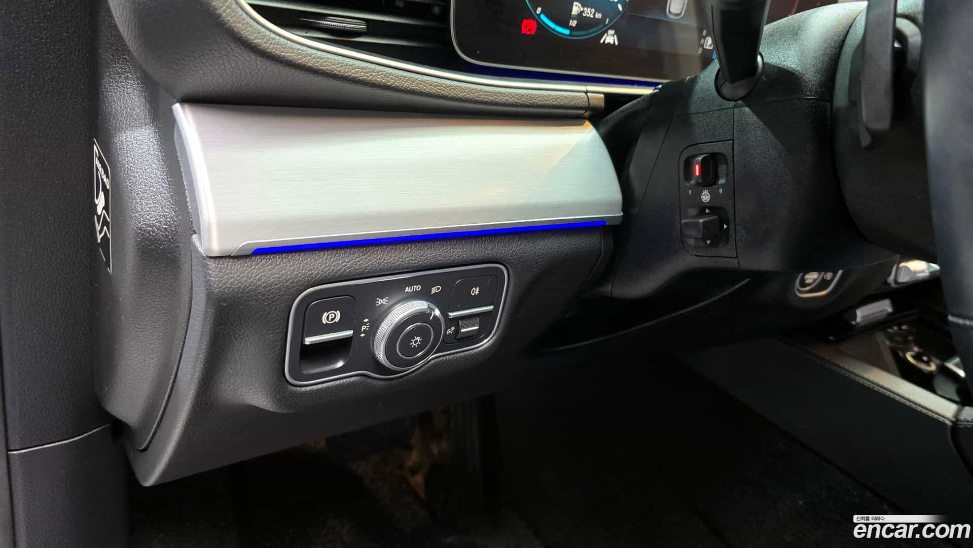 GLE-Class Mercedes-Benz 2020.7-OPTION-023