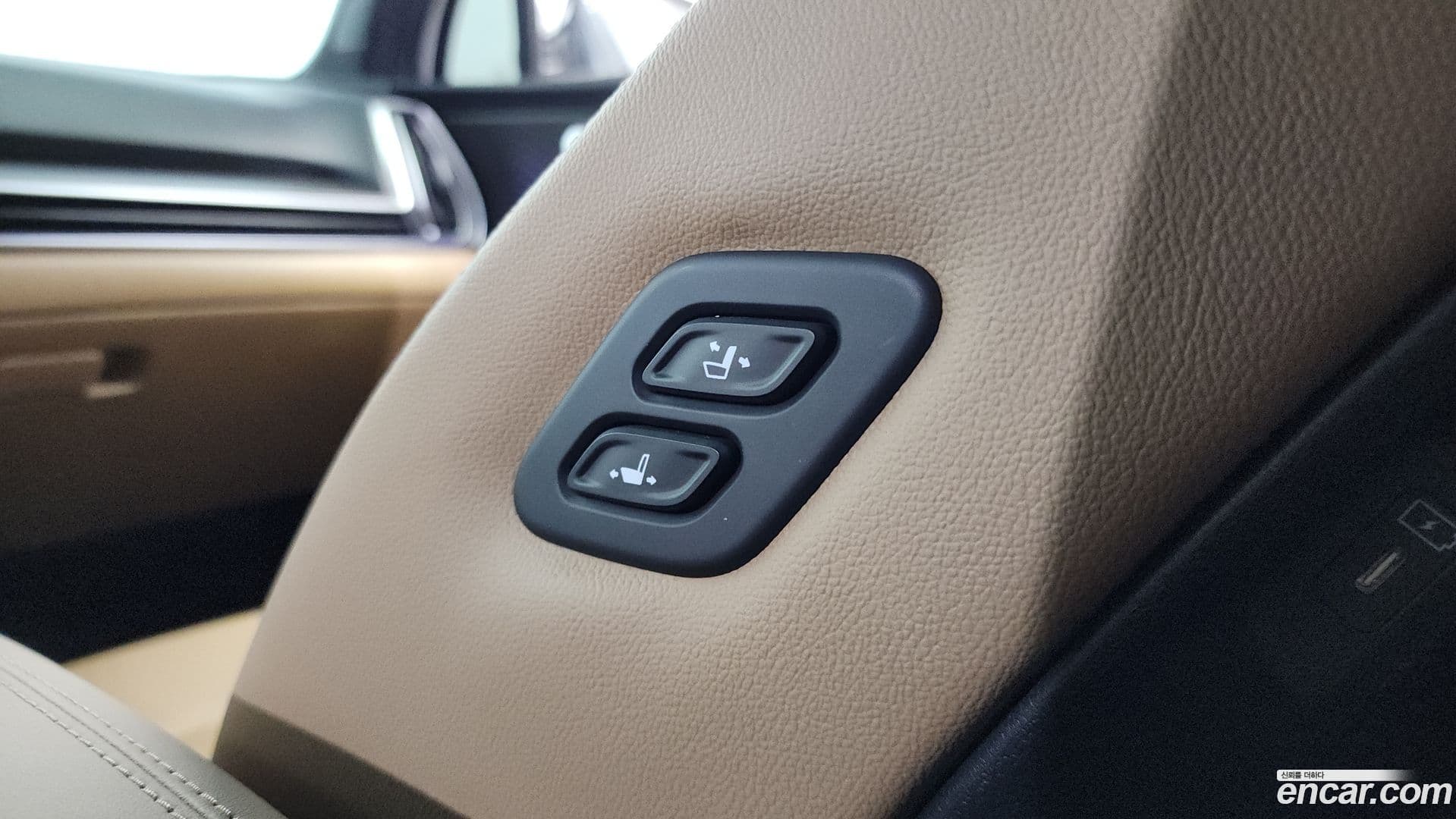 Main__Slider__Photo:Sorento Kia 2024.0-15