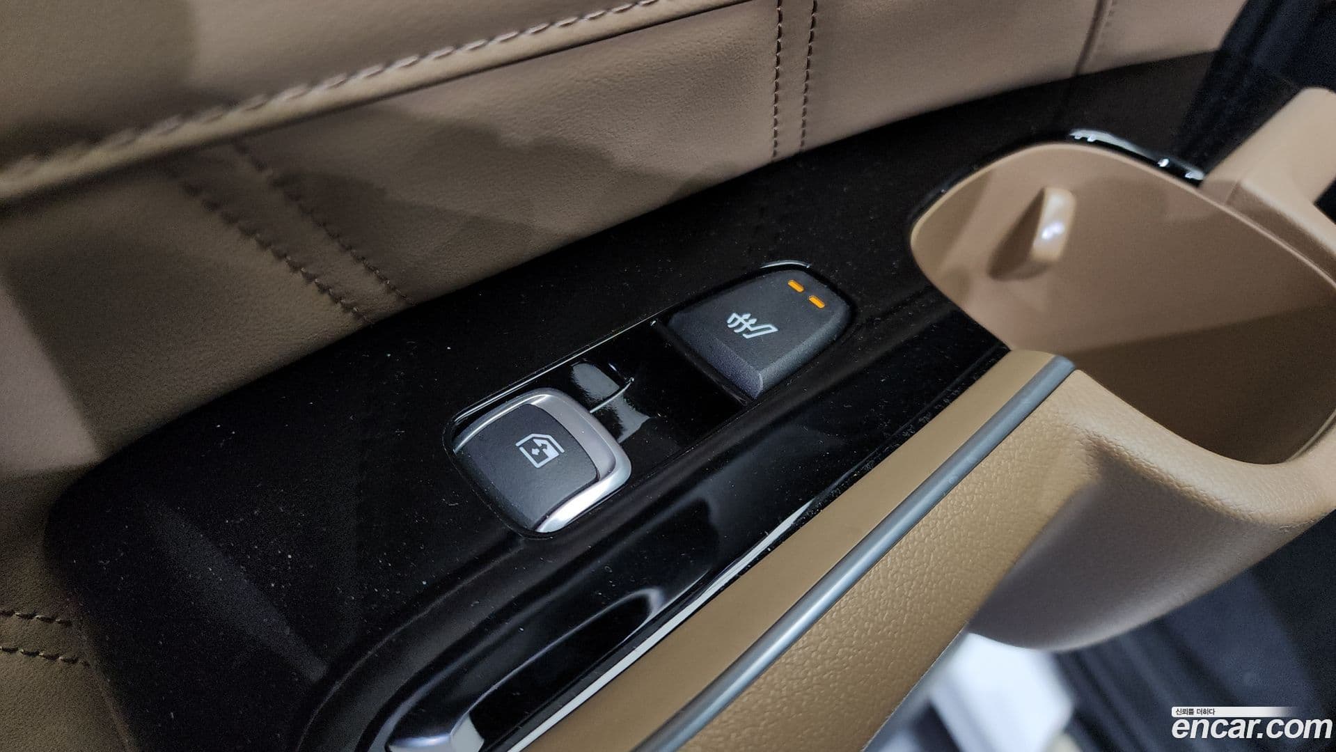 Main__Slider__Photo:Sorento Kia 2024.0-16