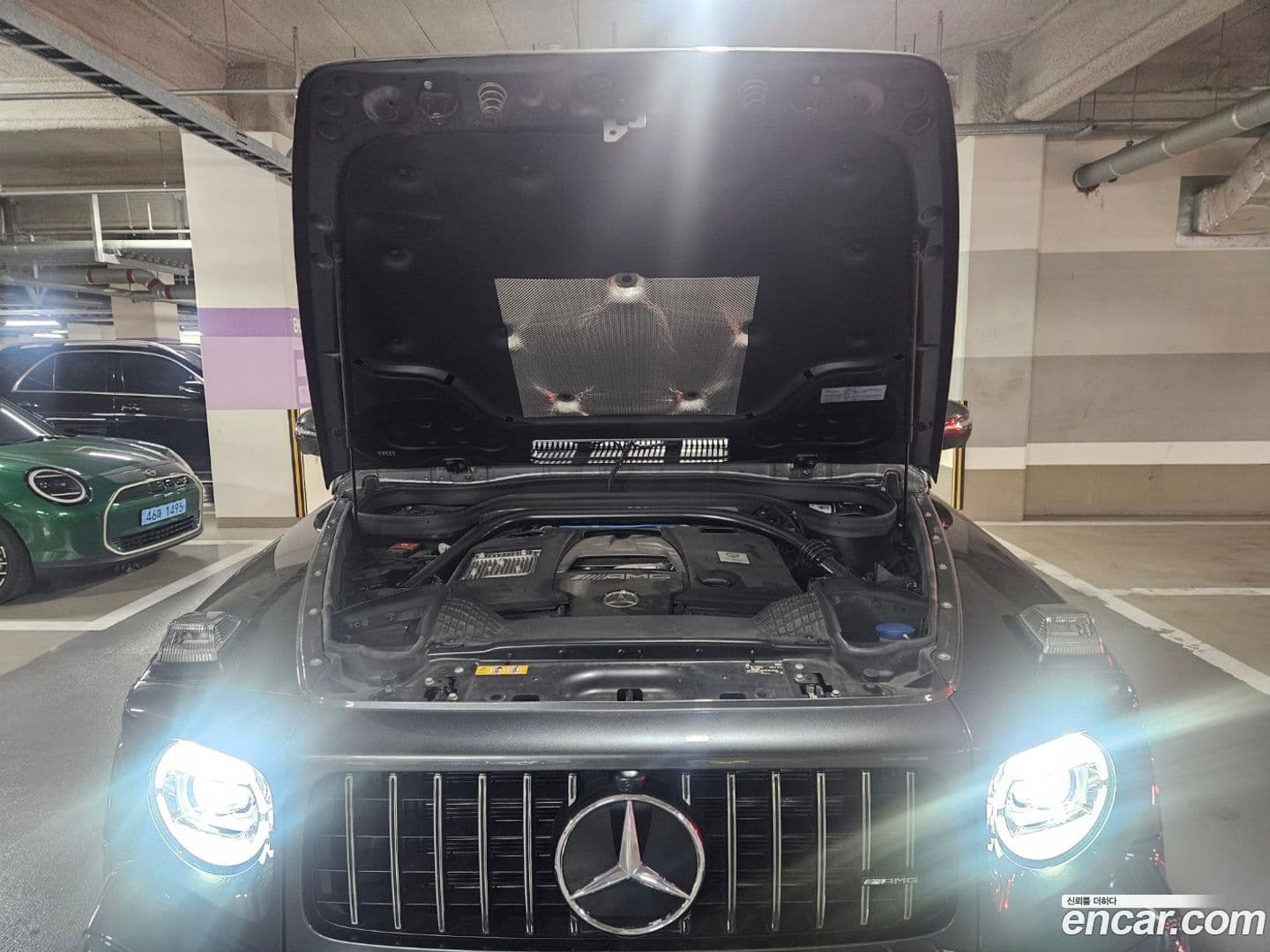 Main__Slider__Photo:G-Class Mercedes-Benz 2023.4-5