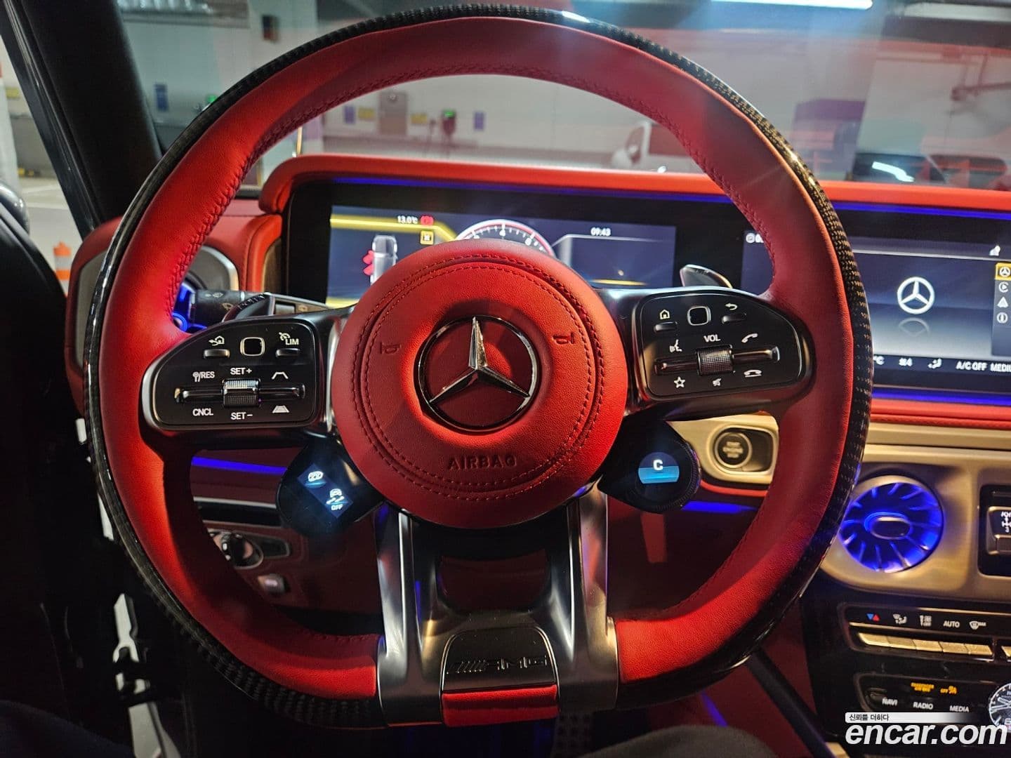 Main__Slider__Photo:G-Class Mercedes-Benz 2023.4-9