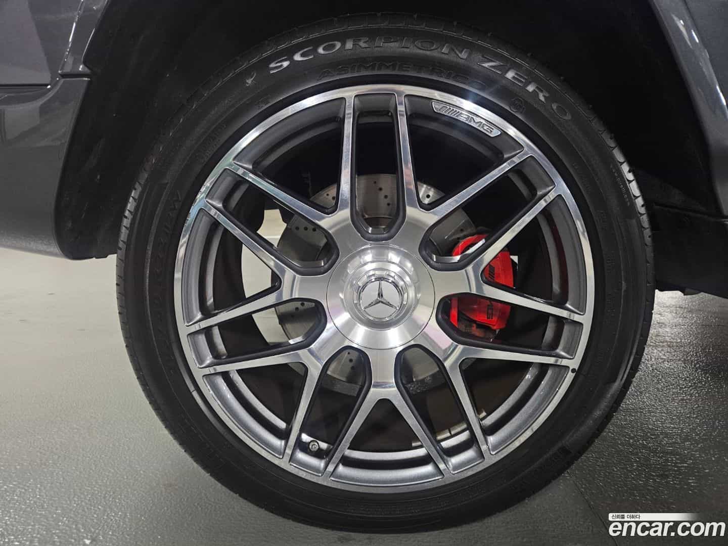 G-Class Mercedes-Benz 2023.4-OPTION-022