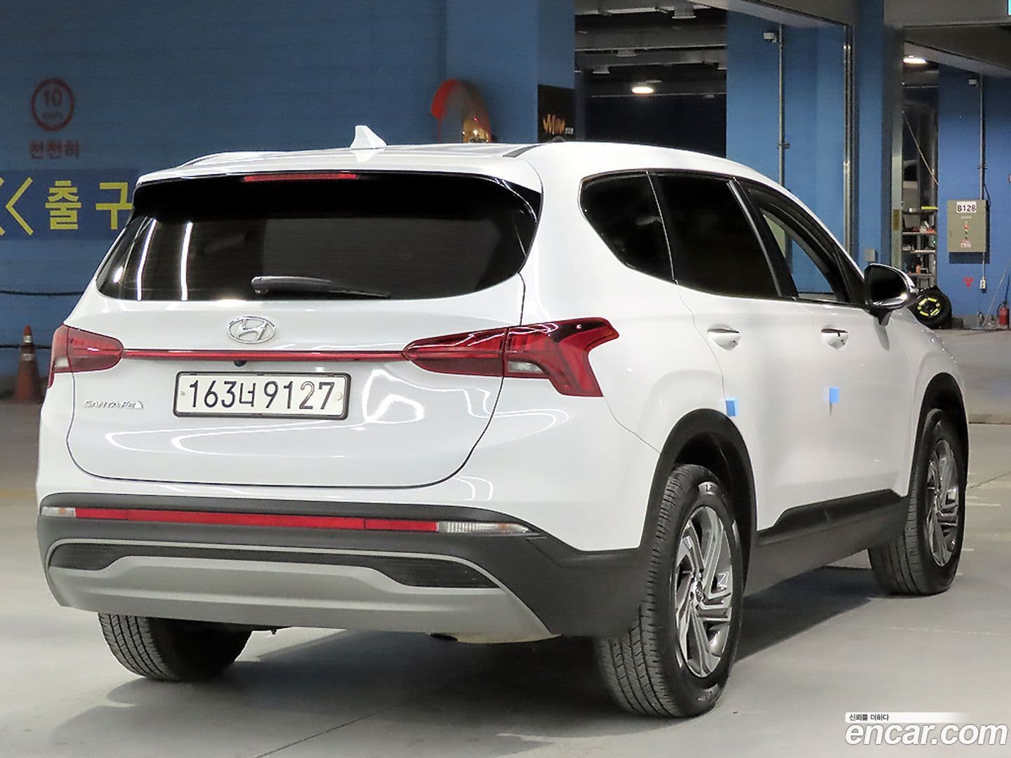 Main__Slider__Photo:Santafe Hyundai 2022.8-3