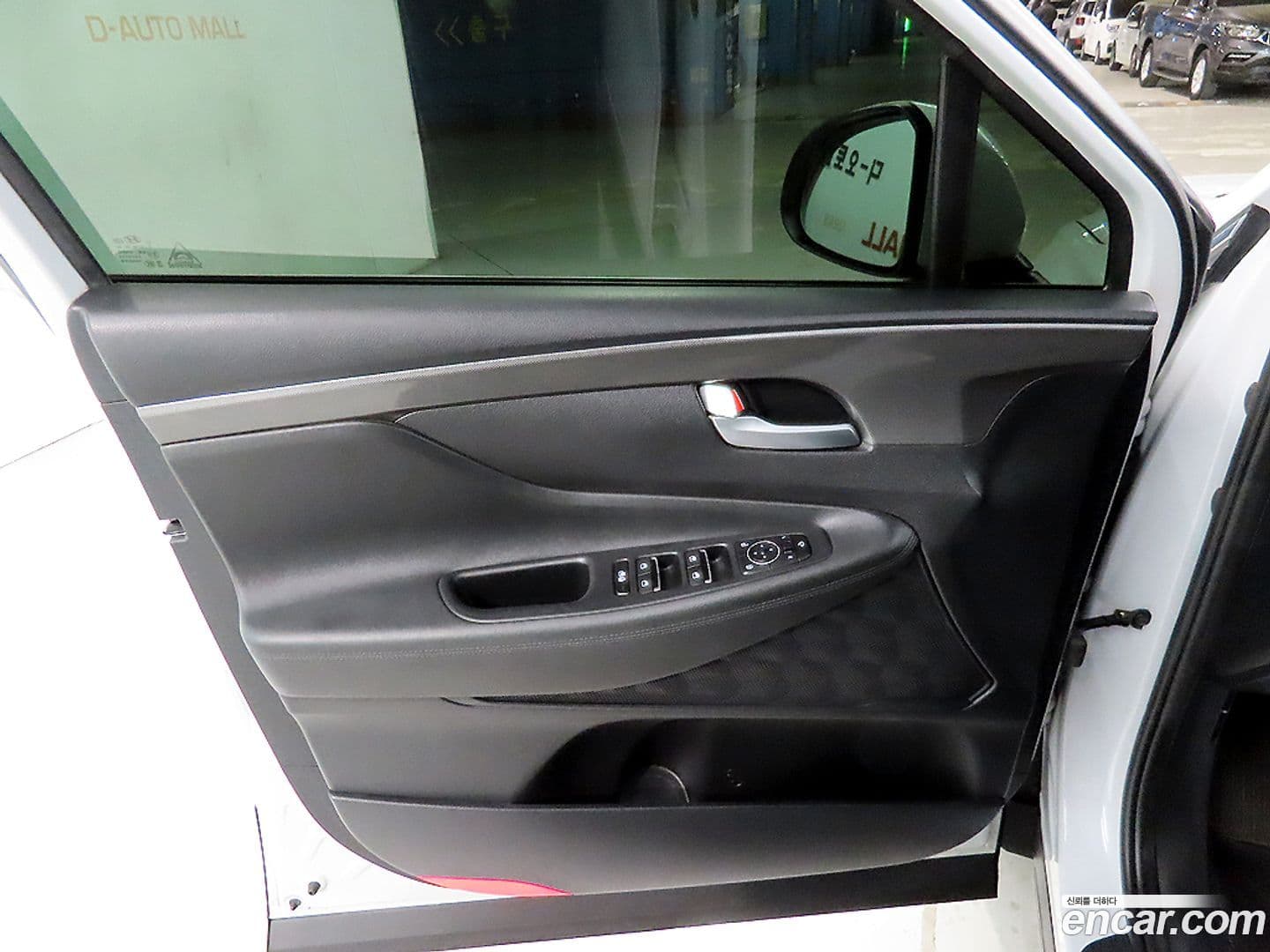 Main__Slider__Photo:Santafe Hyundai 2022.8-14