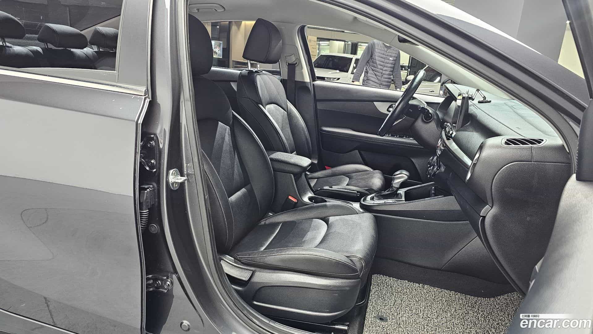 K3 Kia 2019.5-INNER-010