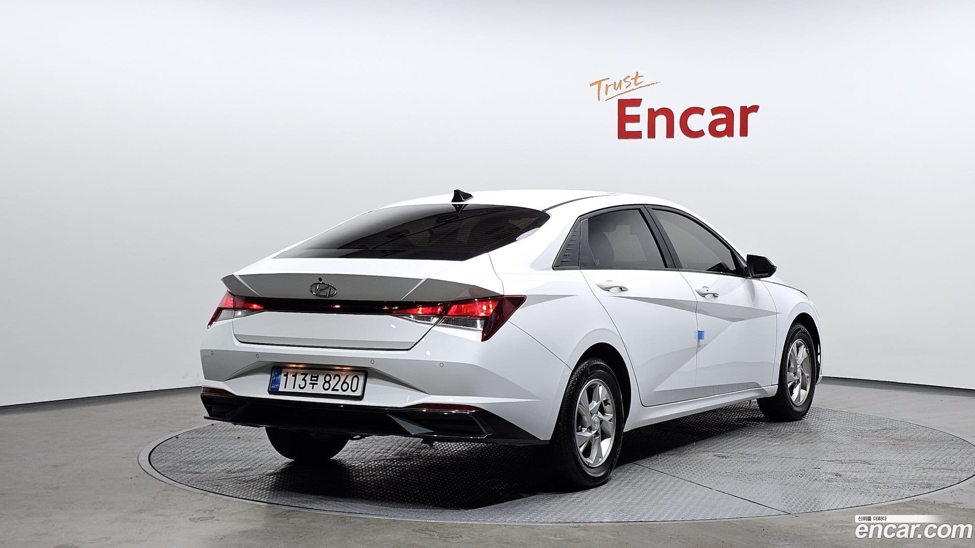 Main__Slider__Photo:AVANTE Hyundai 2021.10-1