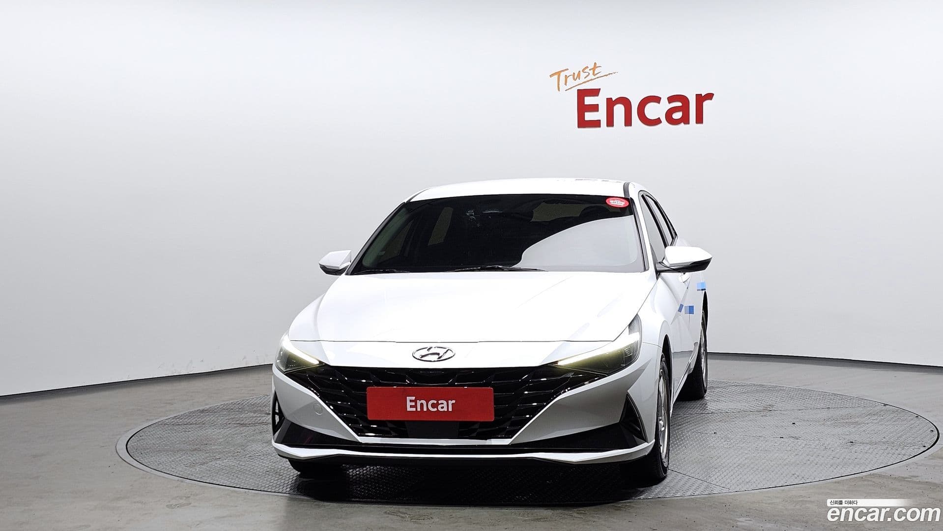 Main__Slider__Photo:AVANTE Hyundai 2021.10-2