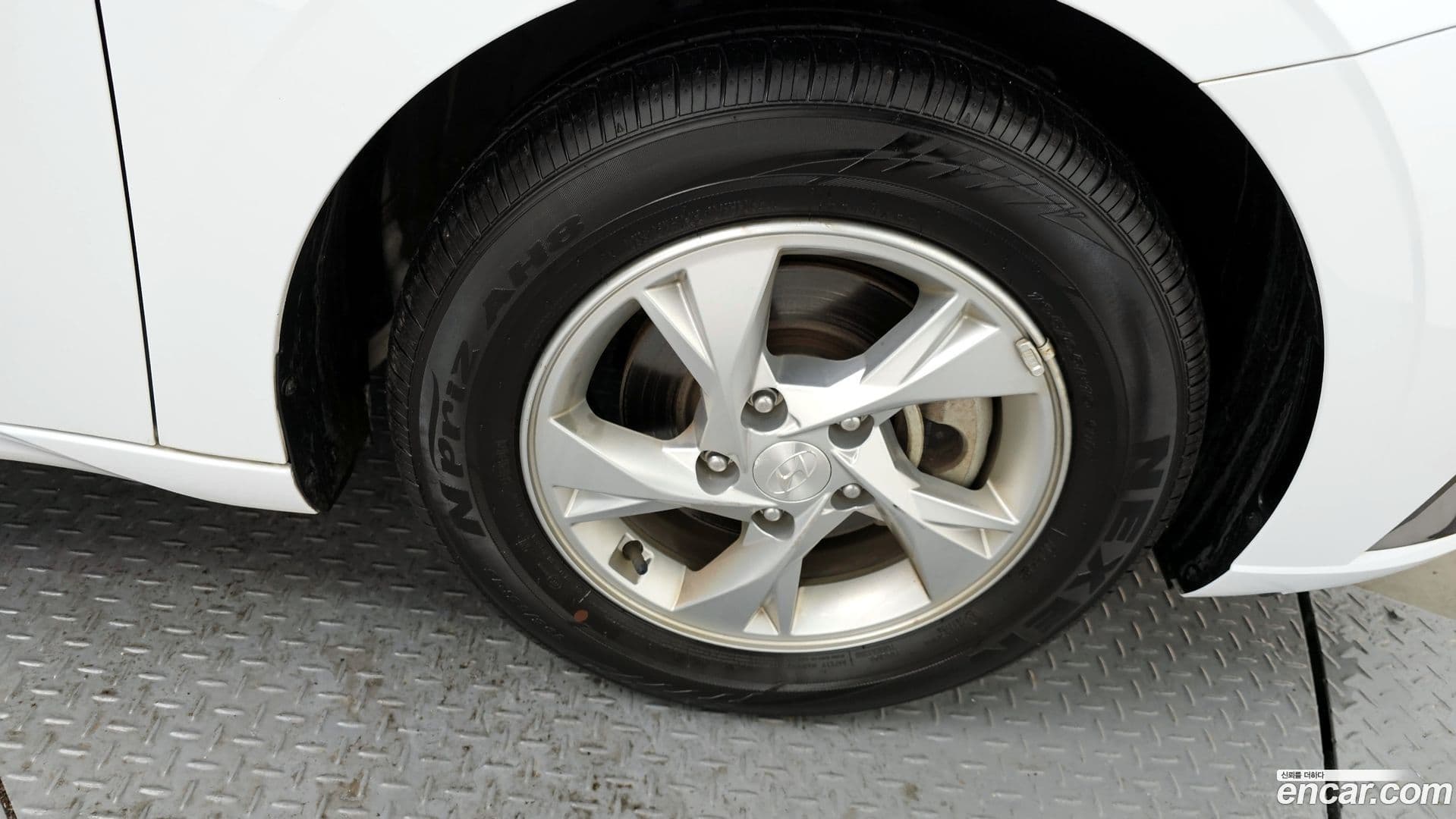 Main__Slider__Photo:AVANTE Hyundai 2021.10-4