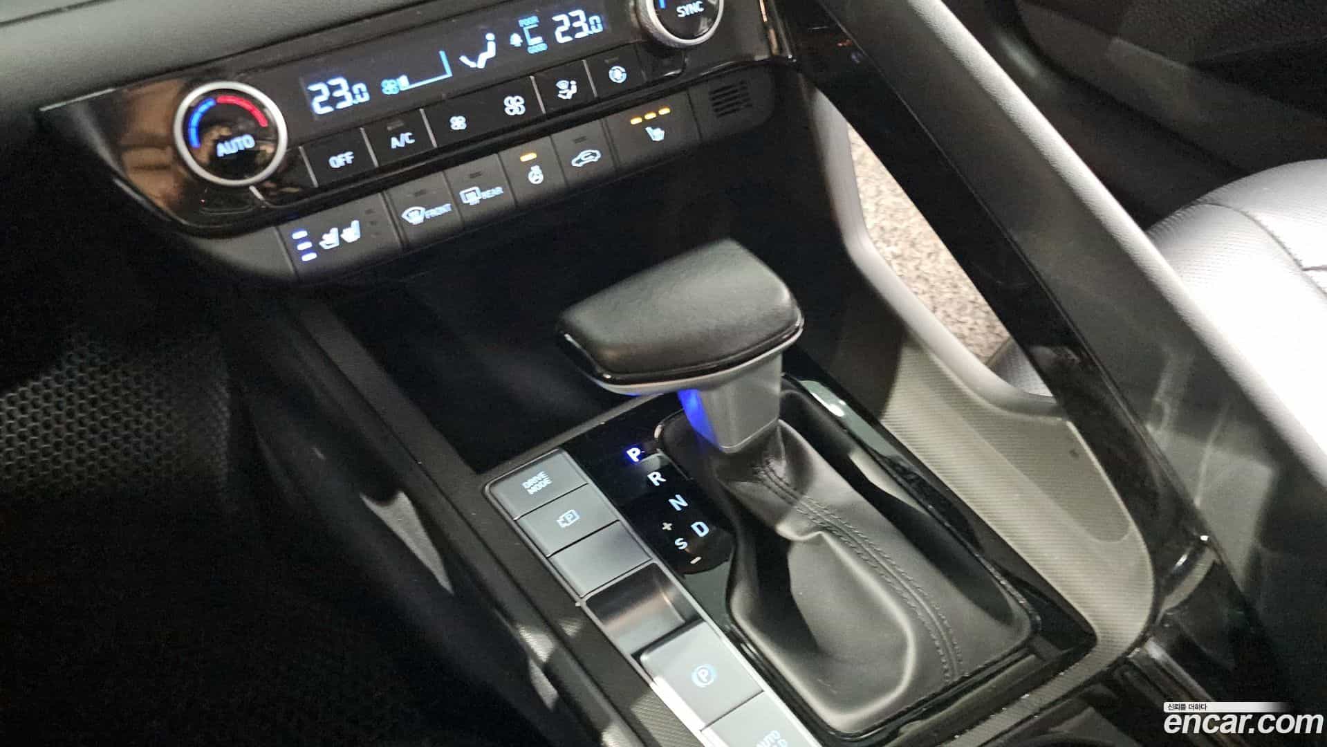 AVANTE Hyundai 2021.10-INNER-009