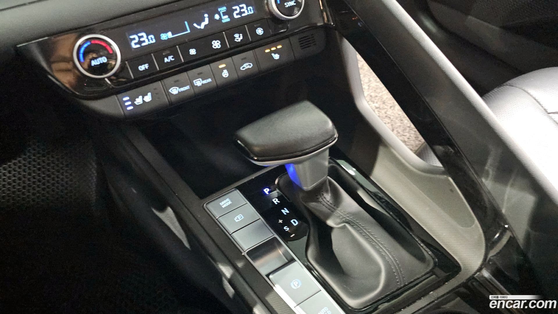 Main__Slider__Photo:AVANTE Hyundai 2021.10-8