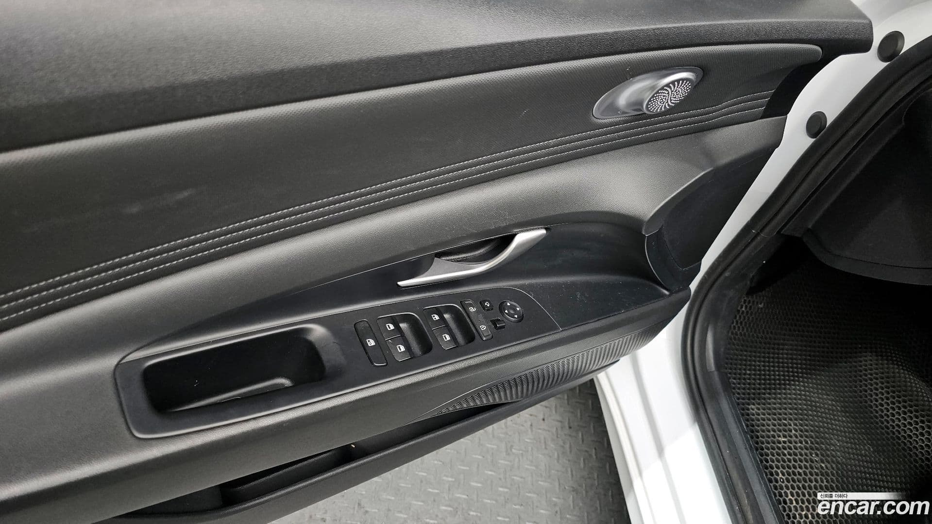 Main__Slider__Photo:AVANTE Hyundai 2021.10-17