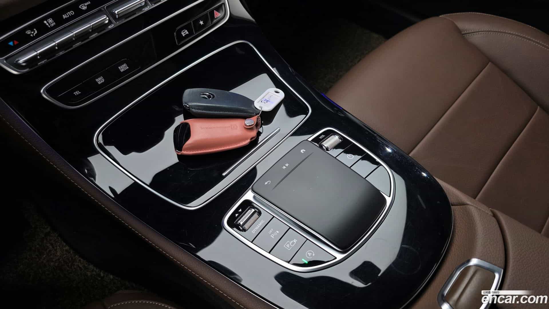 E-Class Mercedes-Benz 2021.3-OPTION-022