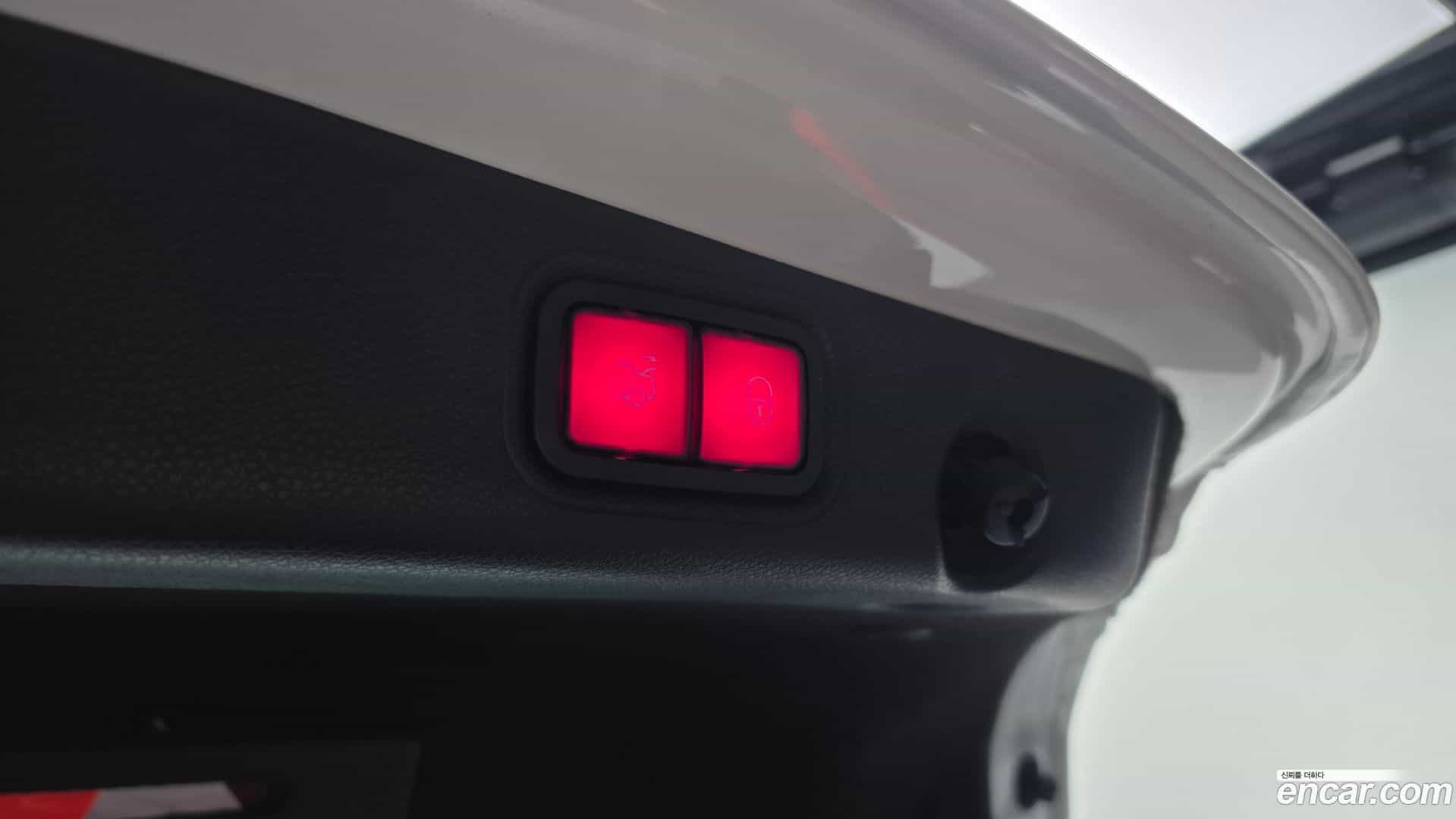 E-Class Mercedes-Benz 2021.3-OPTION-024