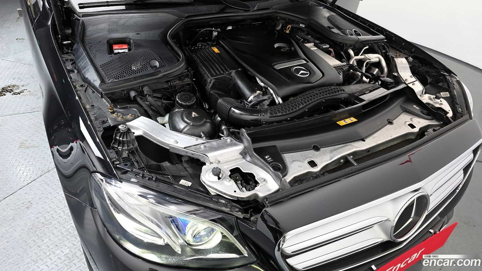 E-Class Mercedes-Benz 2020.0-INNER-006