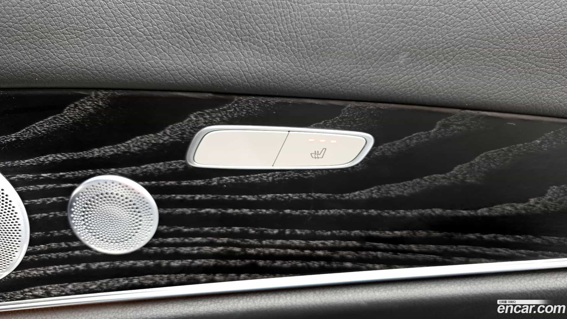 E-Class Mercedes-Benz 2020.0-OPTION-023