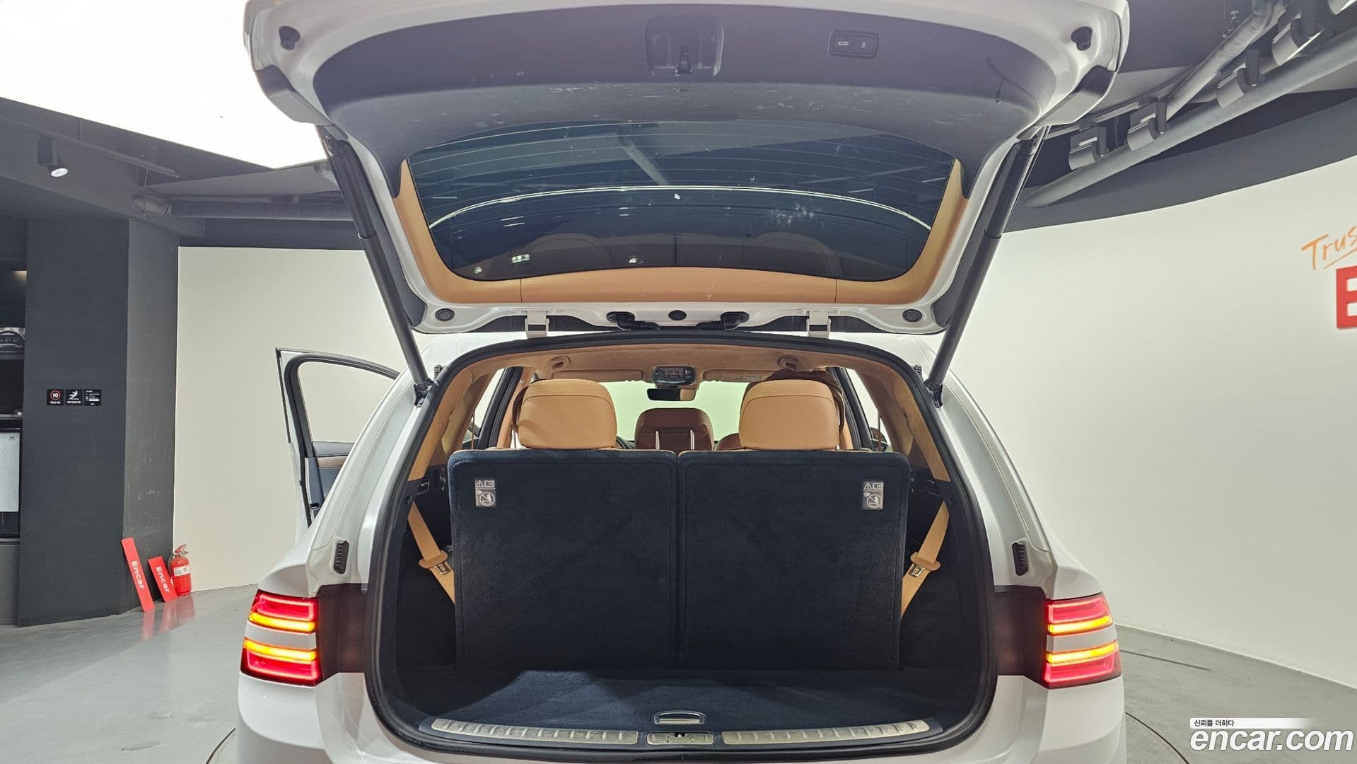 Main__Slider__Photo:GV80 Genesis 2021.9-19