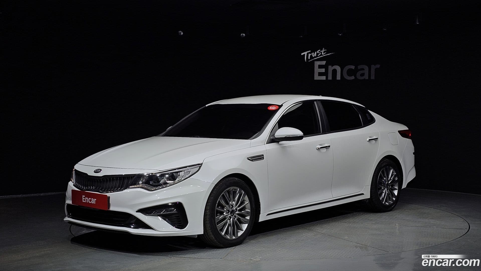 Main__Slider__Photo:K5 Kia 2018.7-0