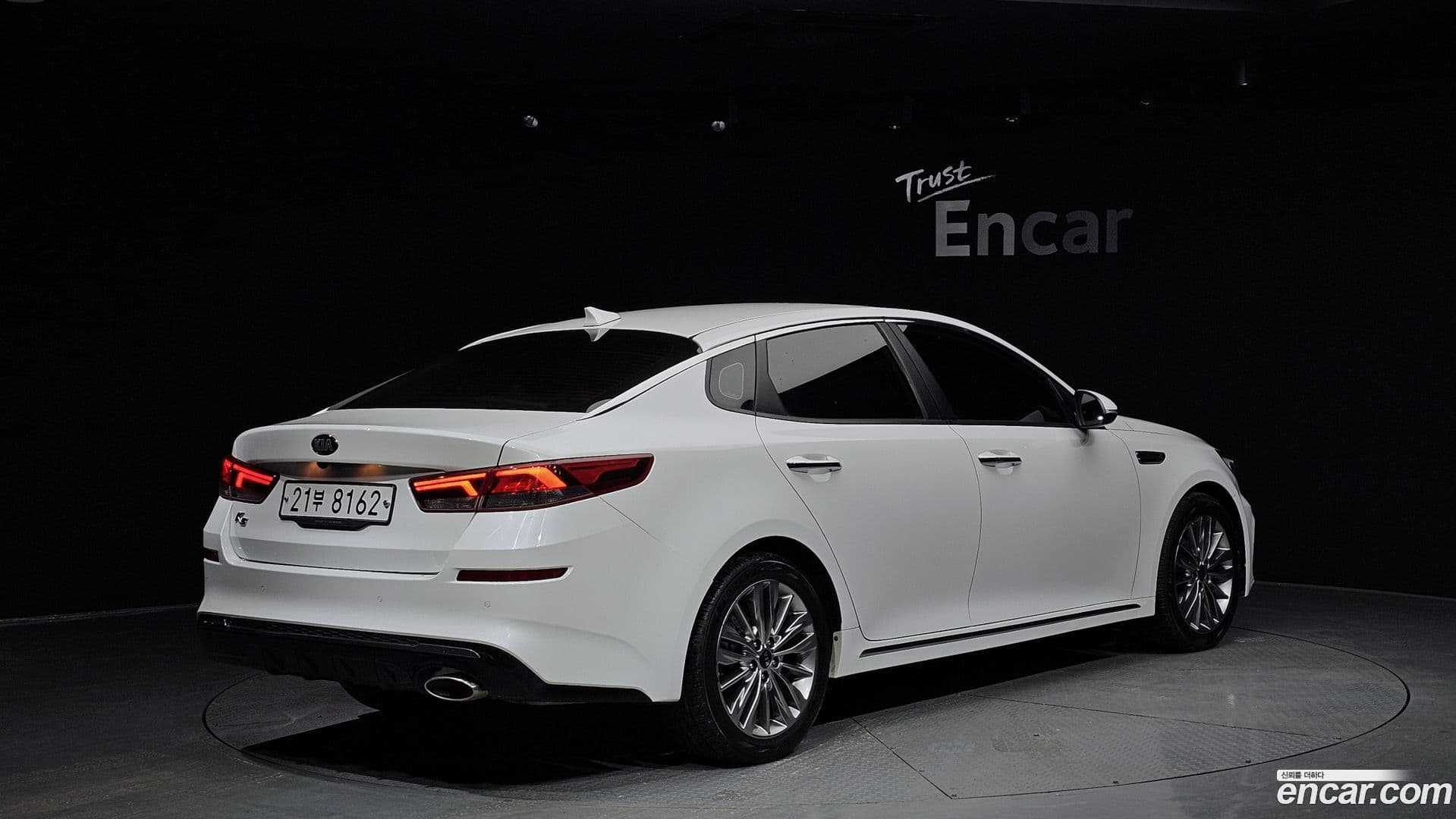 Main__Slider__Photo:K5 Kia 2018.7-1