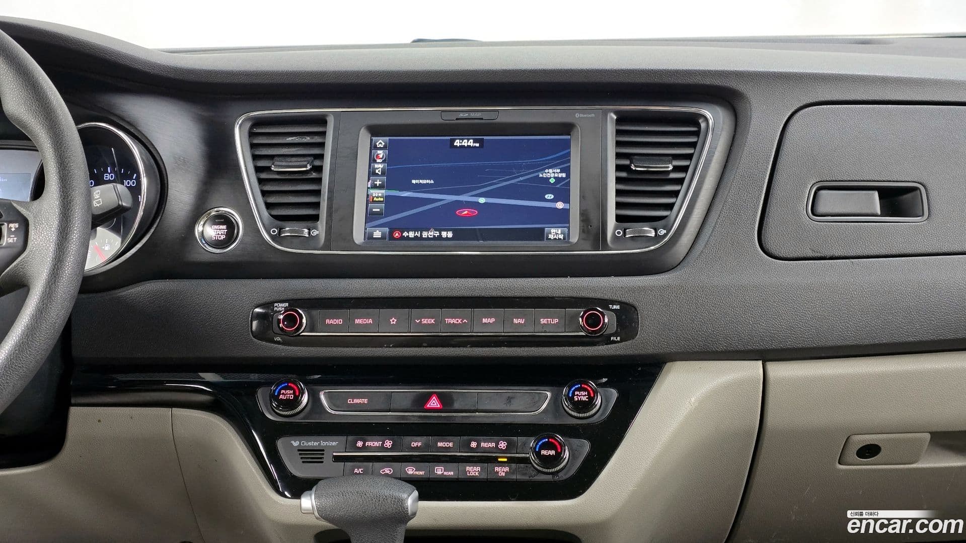 Main__Slider__Photo:Canival Kia 2019.0-13