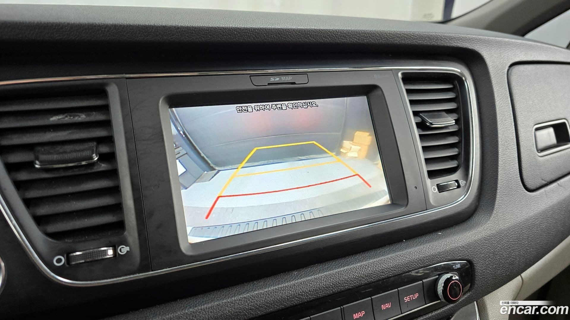 Main__Slider__Photo:Canival Kia 2019.0-14